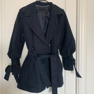 Banana Republic Trench Coat in Size M
